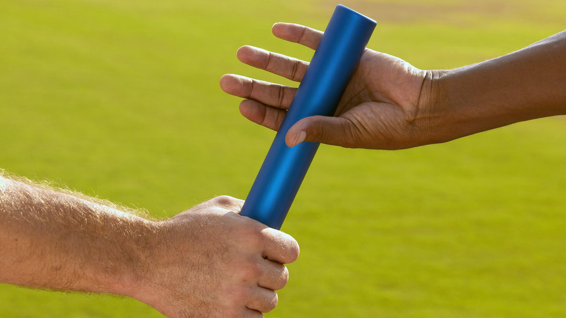 电竞最新战报！意大利队迎战英格兰队，防守反击奏效，球队笑到最后